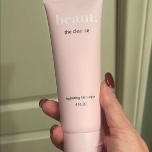 COPY - Beaut by Beautyco.com  Cleanser & Exfoliant Skincare